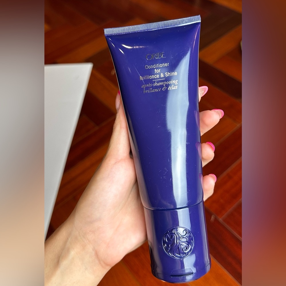 Oribe conditioner for brilliance and shine